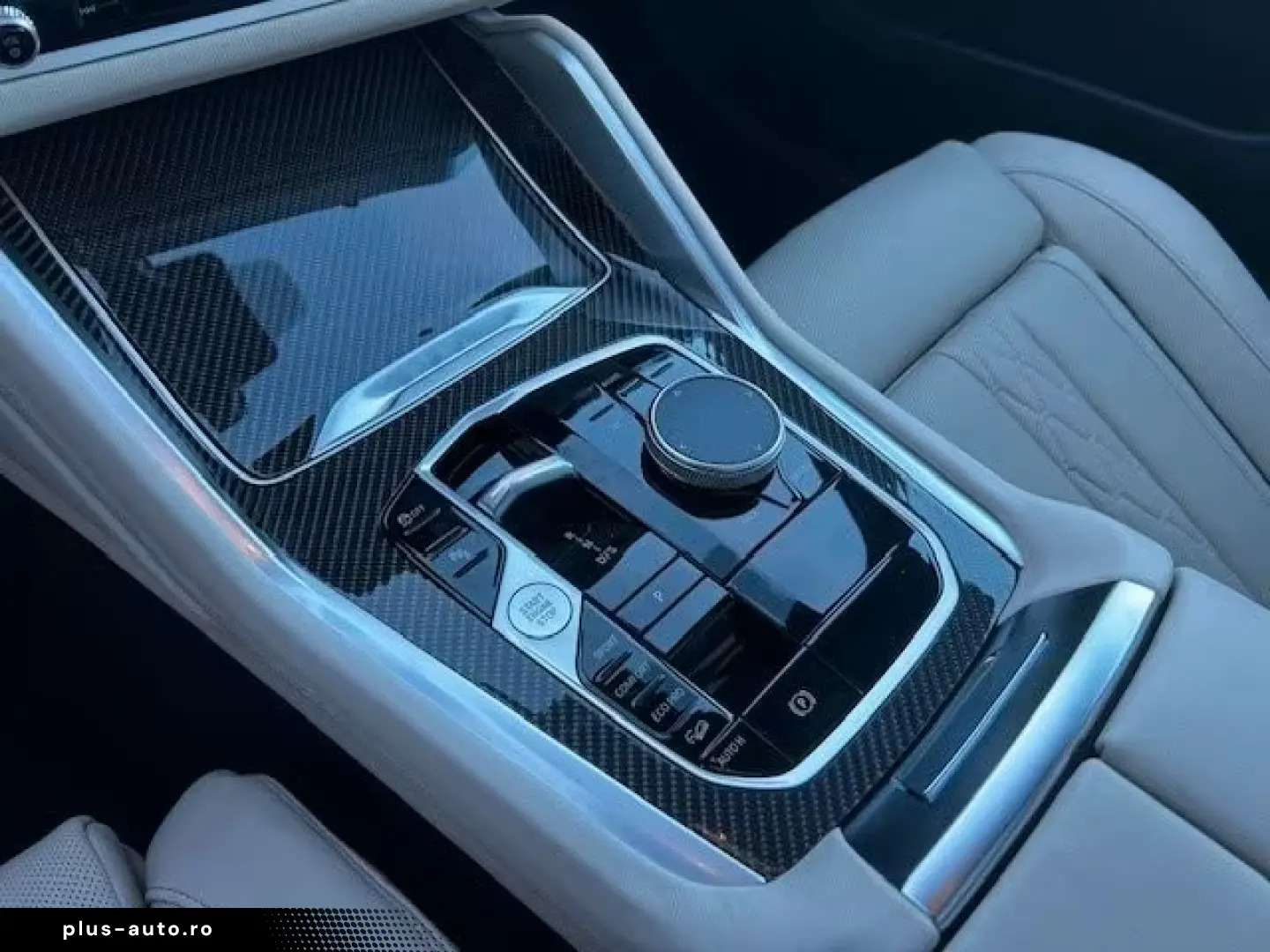 BMW X6 xDrive30d Carbon B&W 22  Iconic