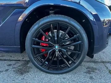 BMW X6 xDrive30d Carbon B&W 22  Iconic