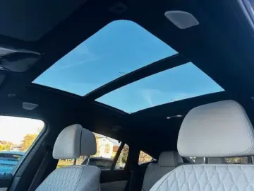 BMW X6 xDrive30d Carbon B&W 22  Iconic