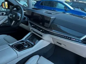 BMW X6 xDrive30d Carbon B&W 22  Iconic