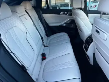 BMW X6 xDrive30d Carbon B&W 22  Iconic