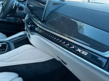 BMW X6 xDrive30d Carbon B&W 22  Iconic
