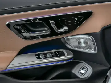 MERCEDES-BENZ CLE 220 d Cabrio AMG Premium Night 20Z&hellip;