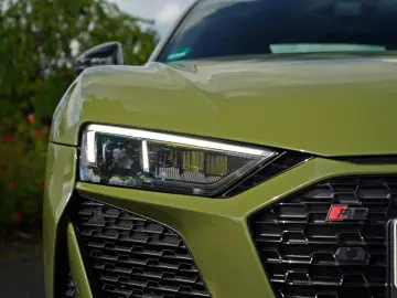 AUDI R8 QUATTRO PERFORMANCE UNIKAT URBANGREEN CARBON