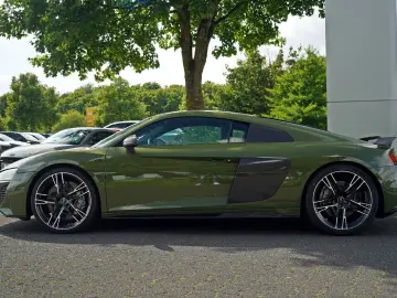 AUDI R8 QUATTRO PERFORMANCE UNIKAT URBANGREEN CARBON
