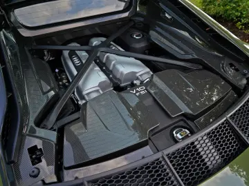 AUDI R8 QUATTRO PERFORMANCE UNIKAT URBANGREEN CARBON