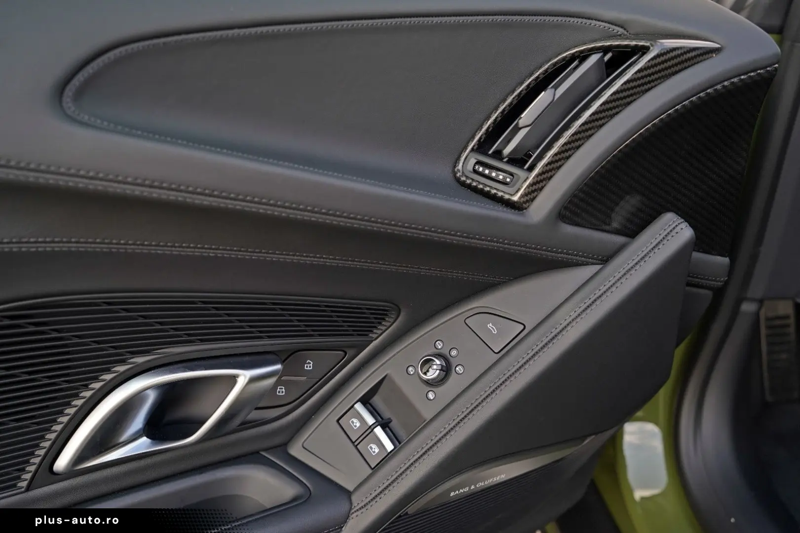 AUDI R8 QUATTRO PERFORMANCE UNIKAT URBANGREEN CARBON