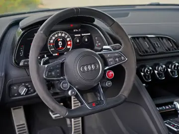 AUDI R8 QUATTRO PERFORMANCE UNIKAT URBANGREEN CARBON