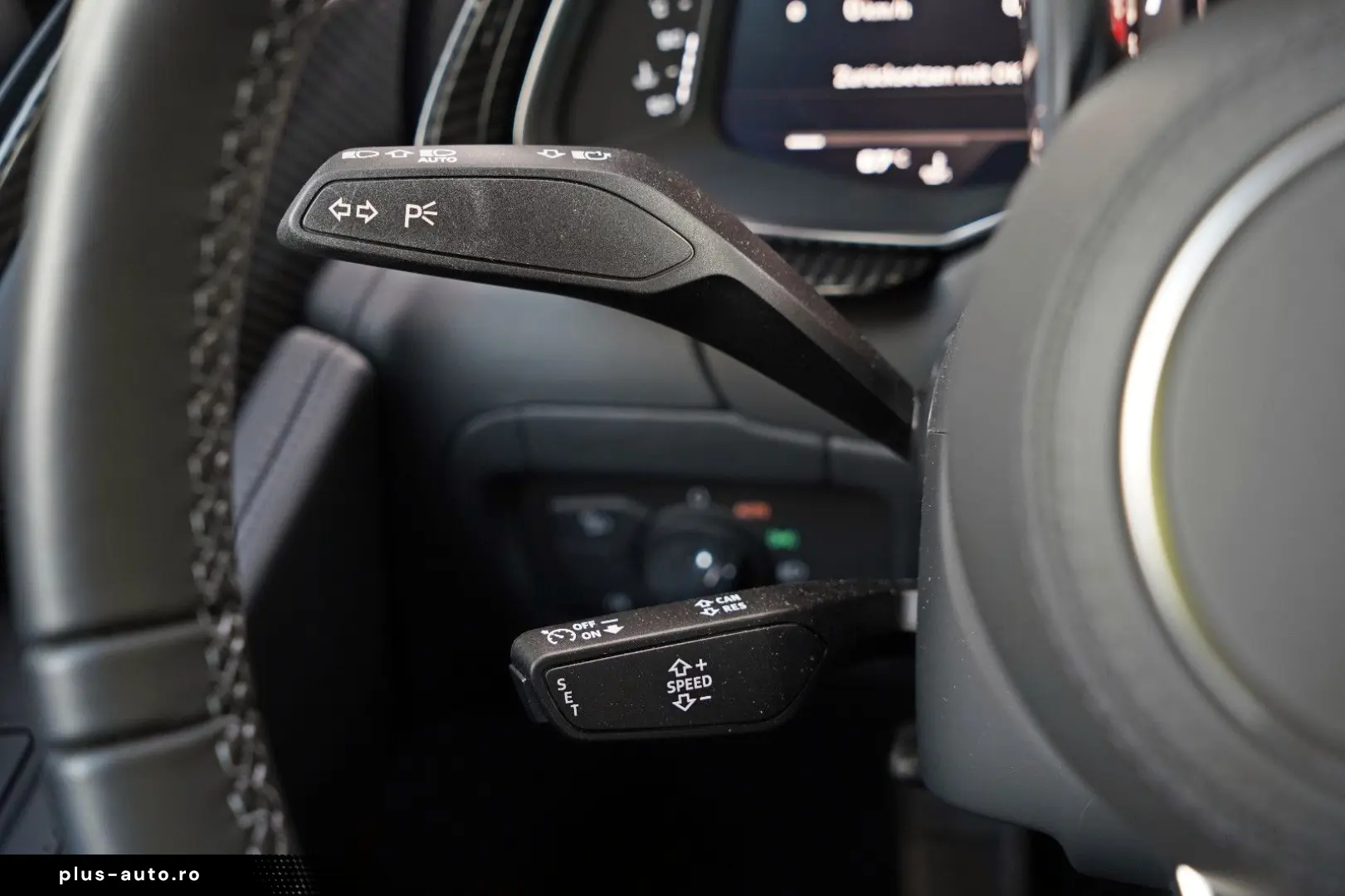 AUDI R8 QUATTRO PERFORMANCE UNIKAT URBANGREEN CARBON