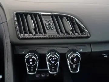 AUDI R8 QUATTRO PERFORMANCE UNIKAT URBANGREEN CARBON