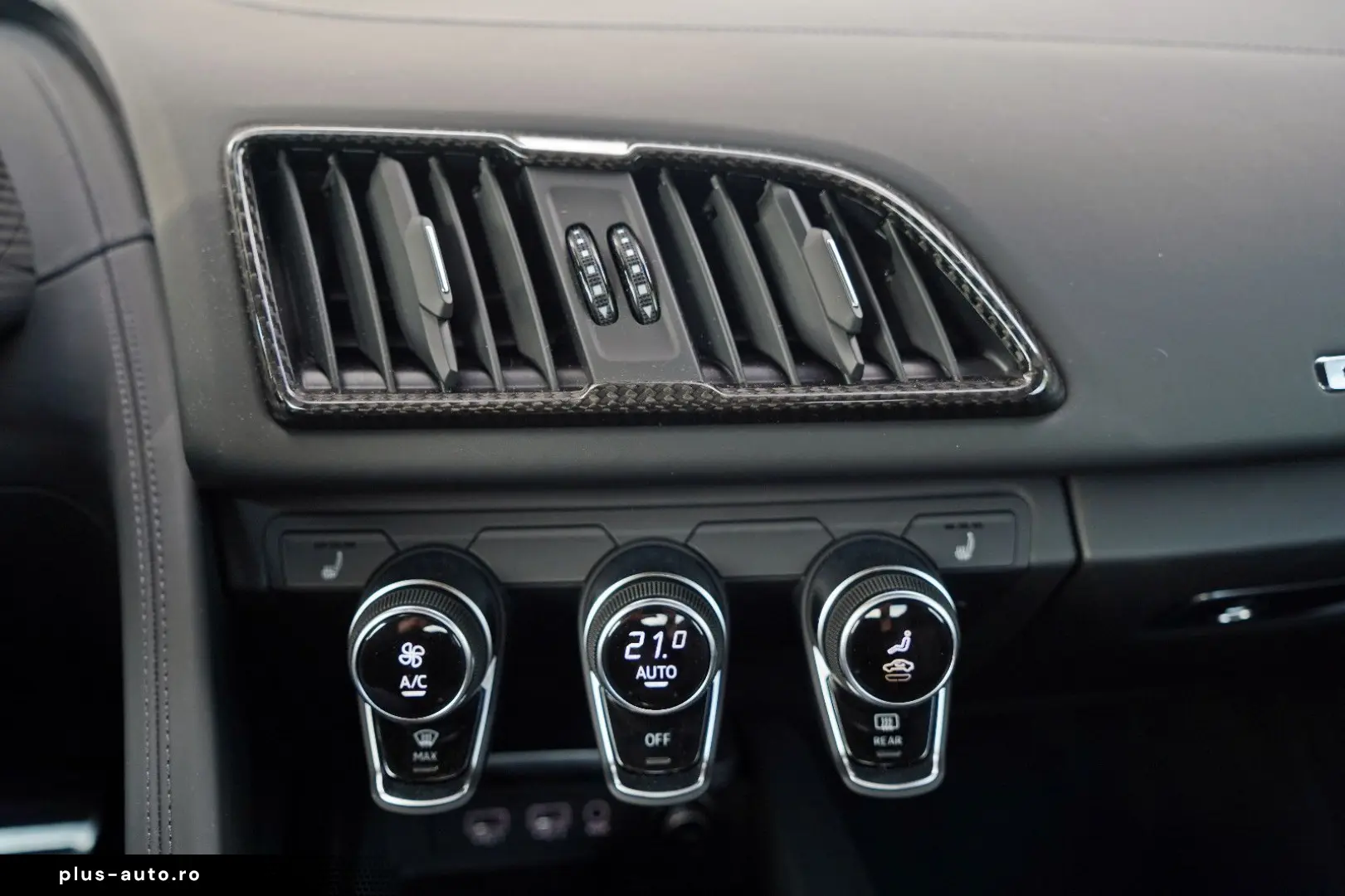 AUDI R8 QUATTRO PERFORMANCE UNIKAT URBANGREEN CARBON