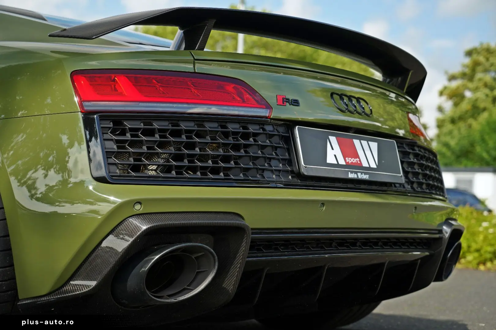 AUDI R8 QUATTRO PERFORMANCE UNIKAT URBANGREEN CARBON