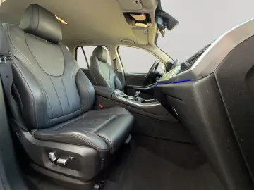 BMW X5 xDrive 30 d X Line HUD NAVI LED ACC RFK LEDER