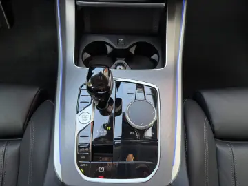 BMW X5 xDrive 30 d X Line HUD NAVI LED ACC RFK LEDER