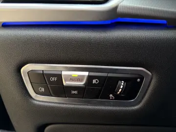 BMW X5 xDrive 30 d X Line HUD NAVI LED ACC RFK LEDER