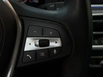 BMW X5 xDrive 30 d X Line HUD NAVI LED ACC RFK LEDER