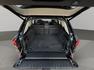 BMW X5 xDrive 30 d X Line HUD NAVI LED ACC RFK LEDER