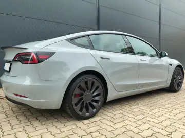 TESLA MODEL 3 EV DUAL PERFORMANCE AWD  82 KWH PANO