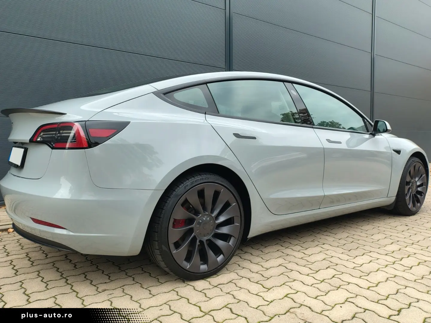 TESLA MODEL 3 EV DUAL PERFORMANCE AWD  82 KWH PANO