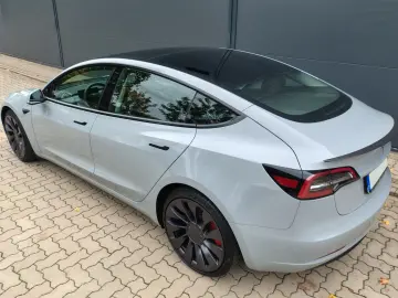 TESLA MODEL 3 EV DUAL PERFORMANCE AWD  82 KWH PANO