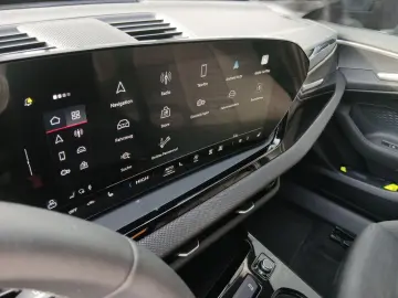 AUDI A5 Lim. TDI S tronic  ACC PARKASSIST  SHZ