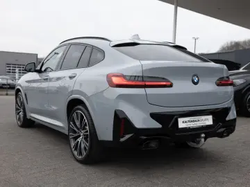 BMW X4 xDrive 30d M-Sport FACEL. PANO AHK HUD 360