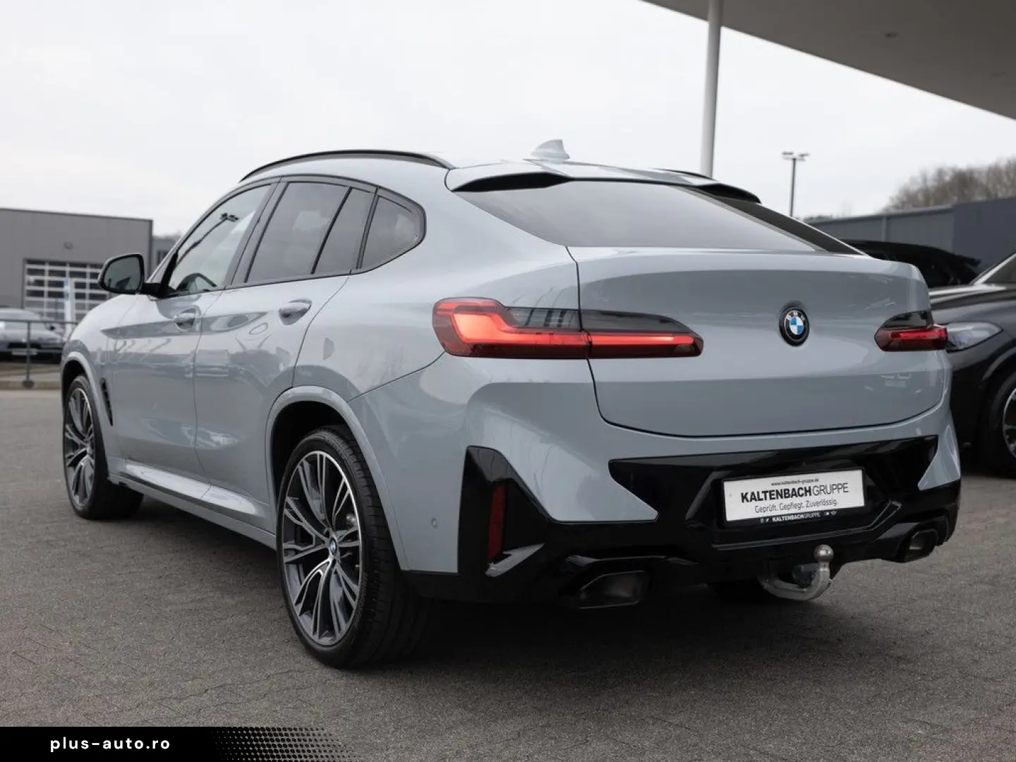 BMW X4 xDrive 30d M-Sport FACEL. PANO AHK HUD 360