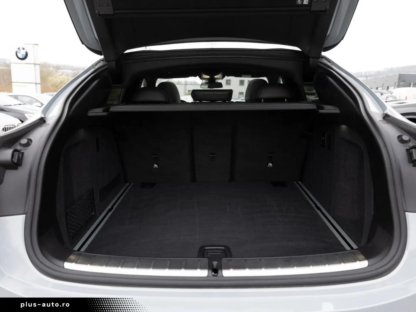 BMW X4 xDrive 30d M-Sport FACEL. PANO AHK HUD 360