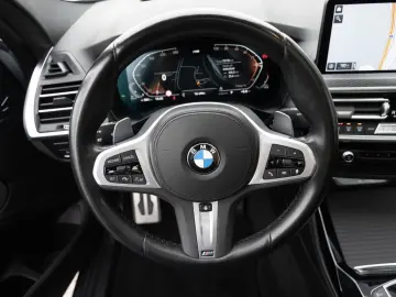 BMW X4 xDrive 30d M-Sport FACEL. PANO AHK HUD 360