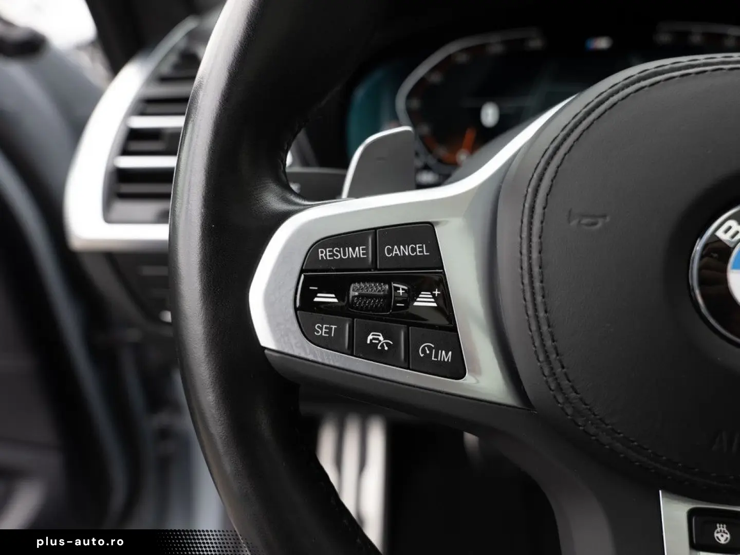 BMW X4 xDrive 30d M-Sport FACEL. PANO AHK HUD 360