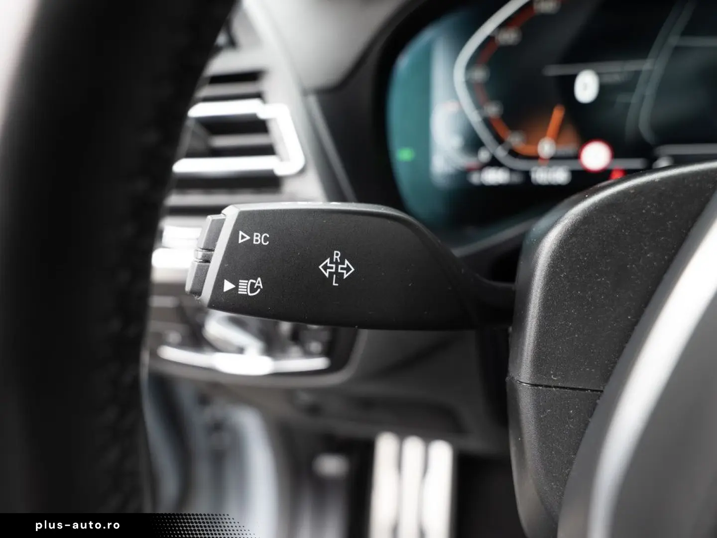 BMW X4 xDrive 30d M-Sport FACEL. PANO AHK HUD 360