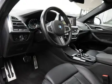 BMW X4 xDrive 30d M-Sport FACEL. PANO AHK HUD 360
