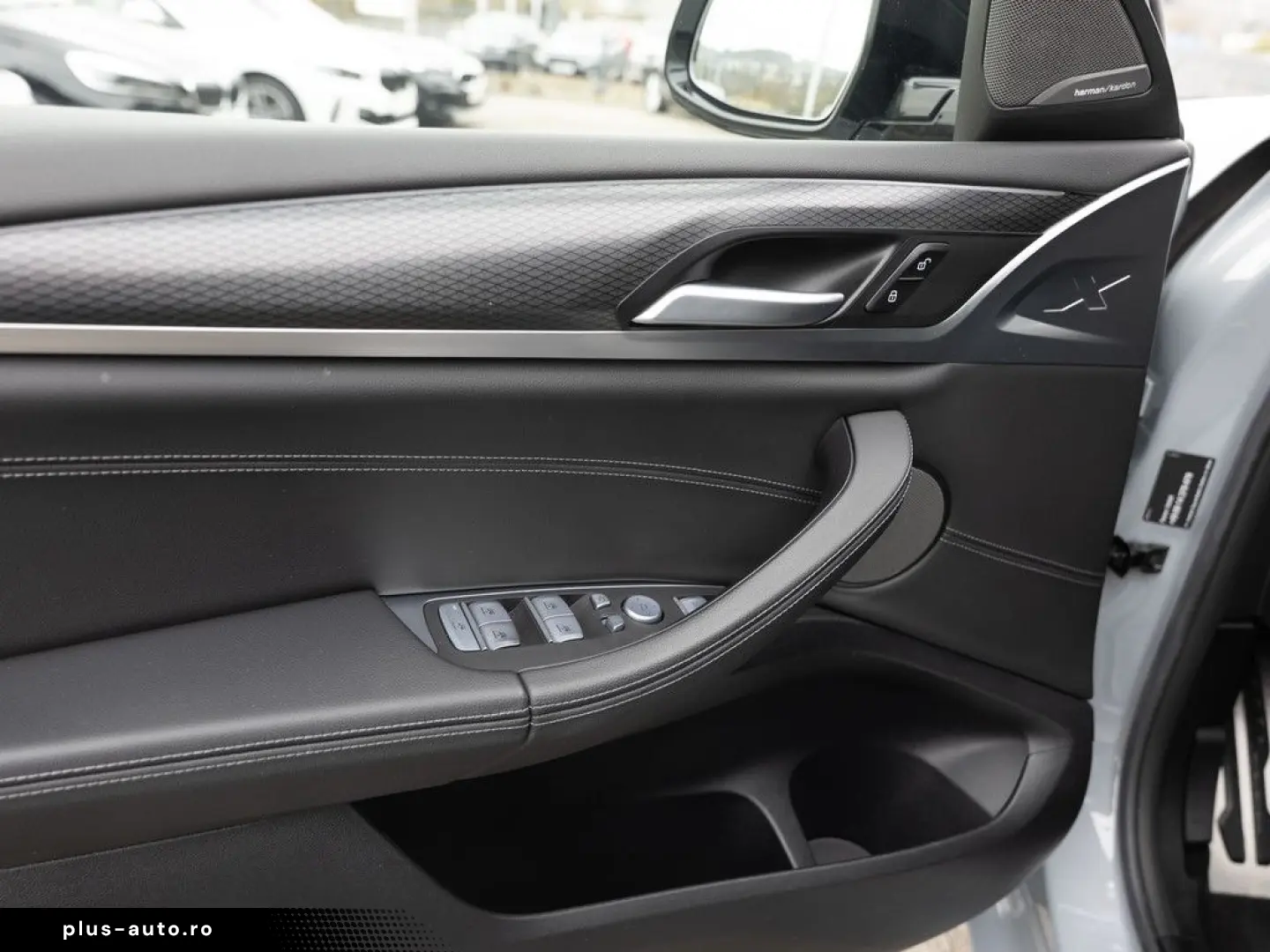 BMW X4 xDrive 30d M-Sport FACEL. PANO AHK HUD 360