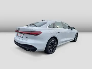 AUDI A5 Limousine 2.0TFSI qu Cam LED Navi Sportsitze