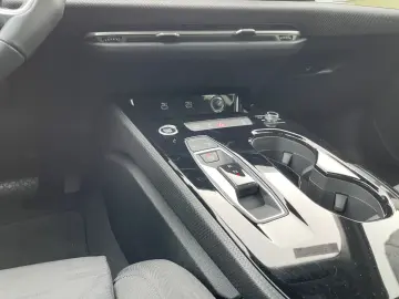 AUDI A5 Limousine 2.0TFSI qu Cam LED Navi Sportsitze