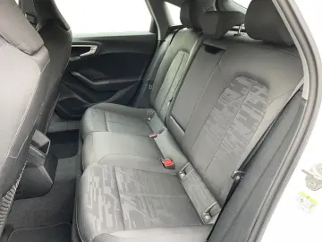 AUDI A5 Limousine 2.0TFSI qu Cam LED Navi Sportsitze