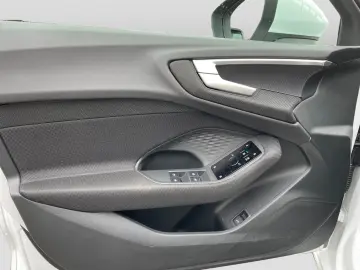 AUDI A5 Limousine 2.0TFSI qu Cam LED Navi Sportsitze