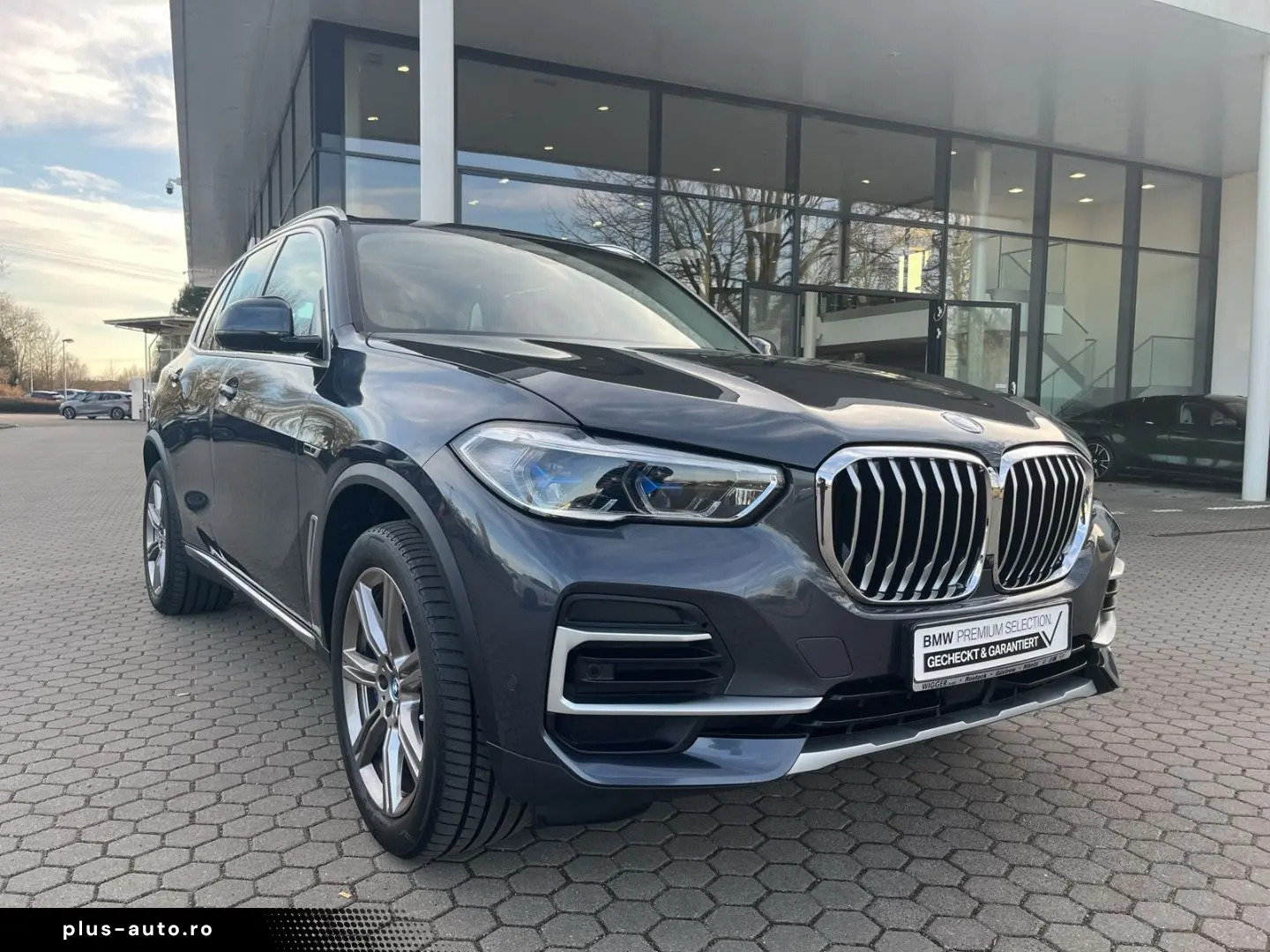 BMW X5 45e xLine Laser AHK Pano Bowers & Wilkins