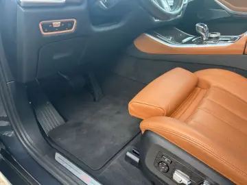 BMW X5 45e xLine Laser AHK Pano Bowers & Wilkins