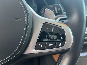 BMW X5 45e xLine Laser AHK Pano Bowers & Wilkins