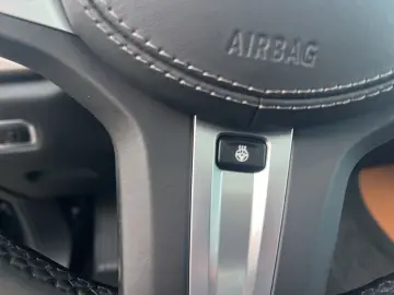 BMW X5 45e xLine Laser AHK Pano Bowers & Wilkins