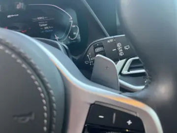 BMW X5 45e xLine Laser AHK Pano Bowers & Wilkins