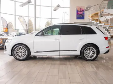 Audi Q7 3.0TDI Quattro Tiptronic  S-Line  - 7 Locuri