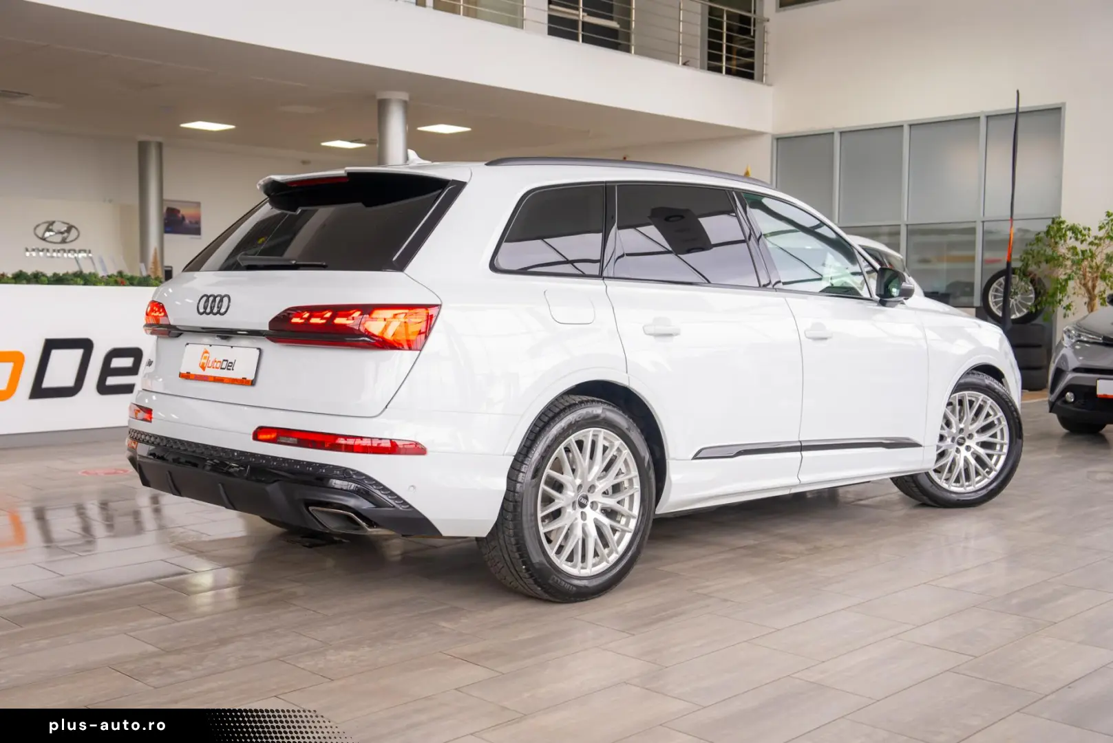 Audi Q7 3.0TDI Quattro Tiptronic  S-Line  - 7 Locuri