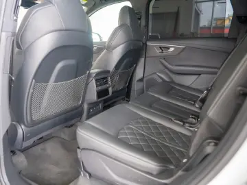 Audi Q7 3.0TDI Quattro Tiptronic  S-Line  - 7 Locuri