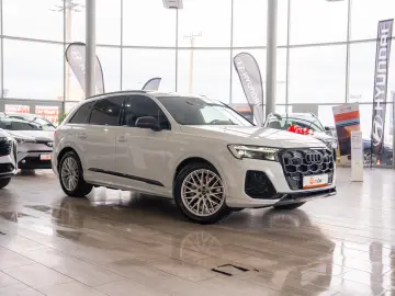 Audi Q7 3.0TDI Quattro Tiptronic  S-Line  - 7 Locuri