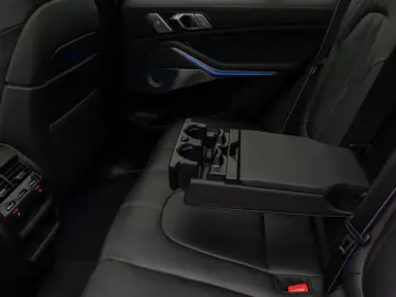 BMW X5 xD40i M Sport Panorama 360 Laser HUD DAB B&W