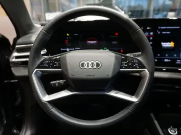 AUDI A5 Limousine TFSI S-line Matrix ACC AHKSitze Mem