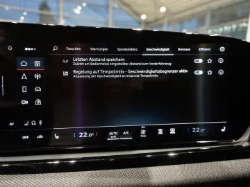 AUDI A5 Limousine TFSI S-line Matrix ACC AHKSitze Mem