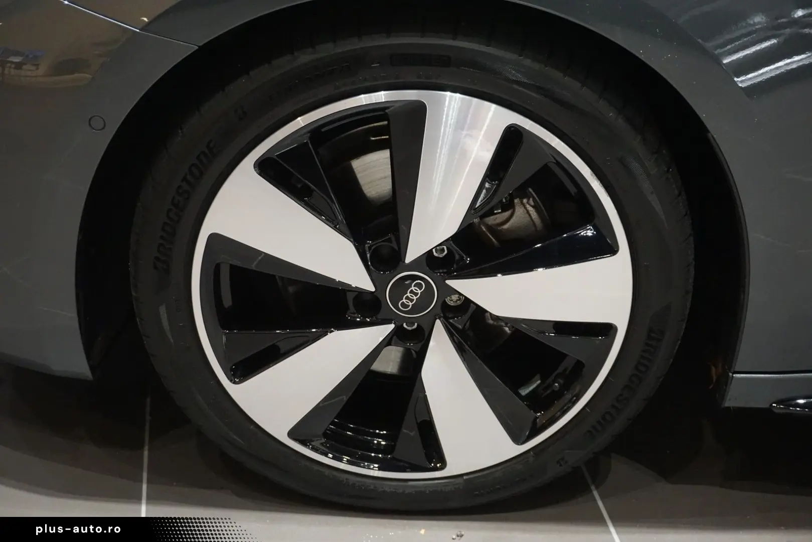 AUDI A5 Limousine TFSI S-line Matrix ACC AHKSitze Mem